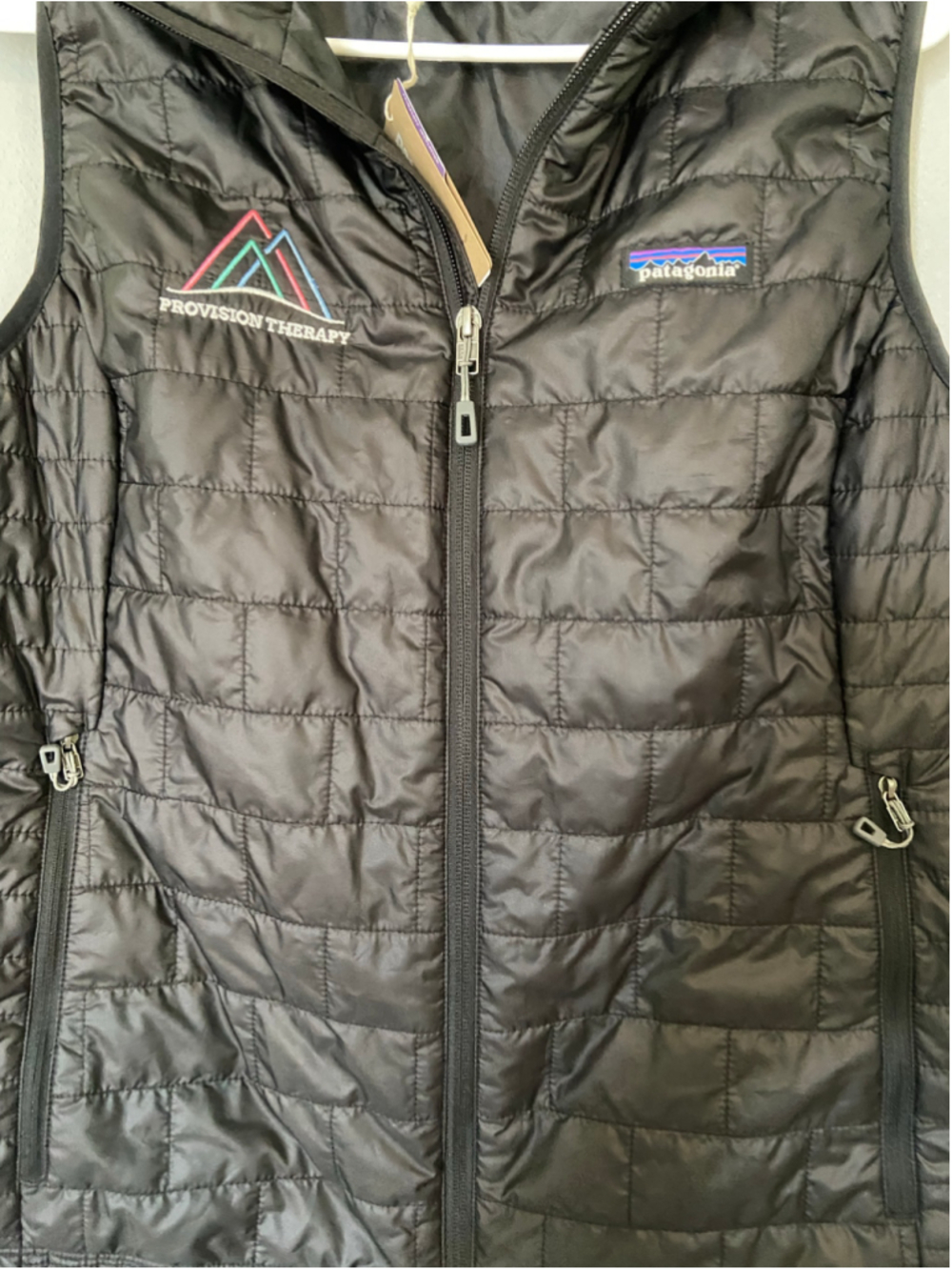 Patagonia women's Nano puffer vest, size large. new with tags - Picture 4 of 5